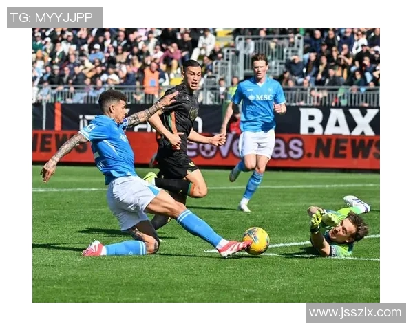 重庆足球队表现出色最新足球比赛经验TOP10全面解析 重庆足球队表现出色最新足球比赛经验TOP10全面解析