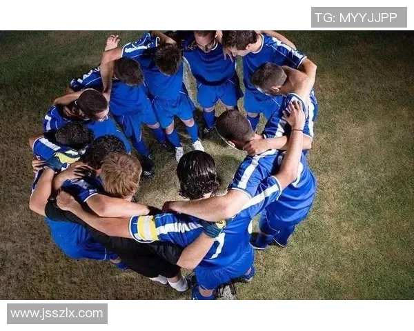 深圳足球队荣登足球团队协作排行榜第三名展现出色团队精神与实力