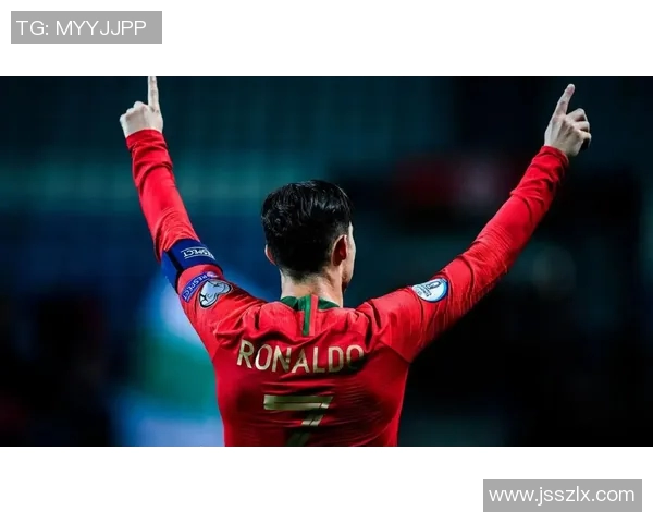 足球明星C罗的球衣号码背后的故事与传奇意义解析